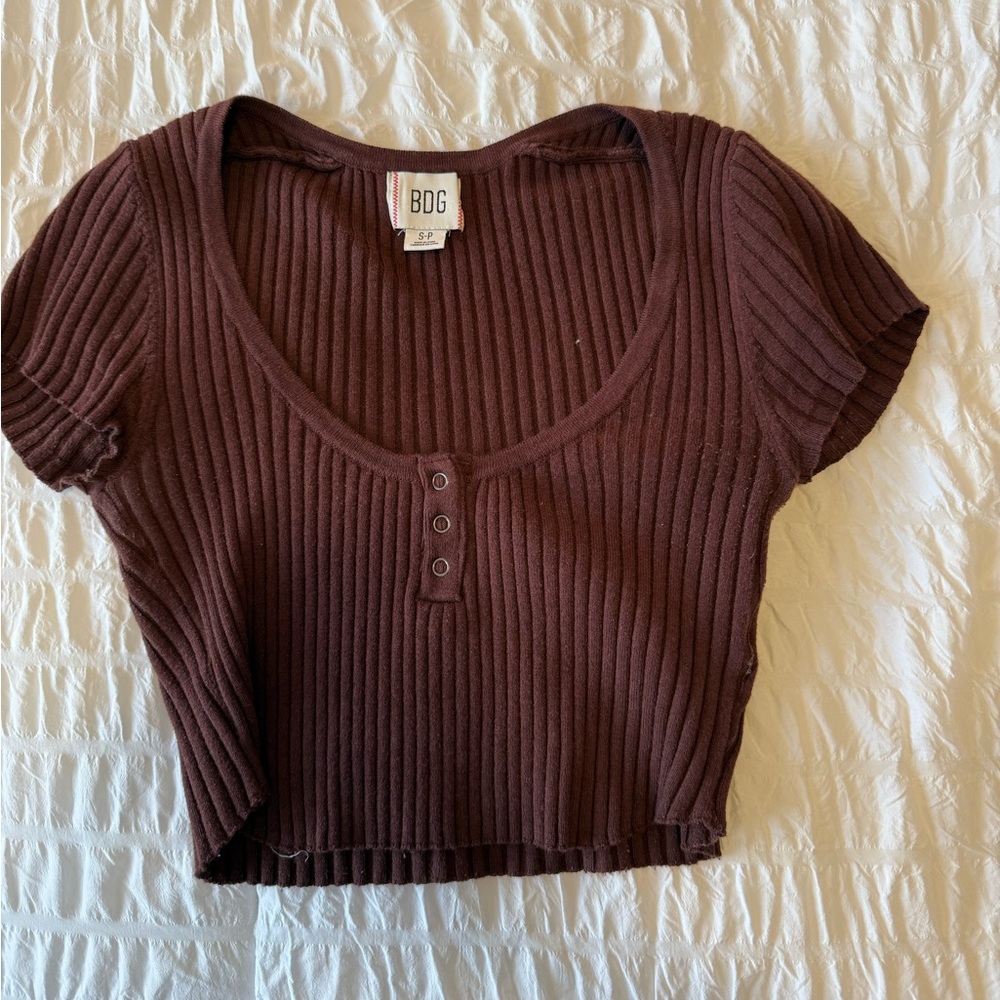 Urban outfitters cropped tee
